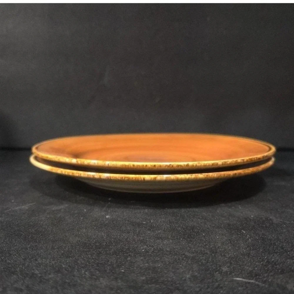 Thomson Pottery add touch